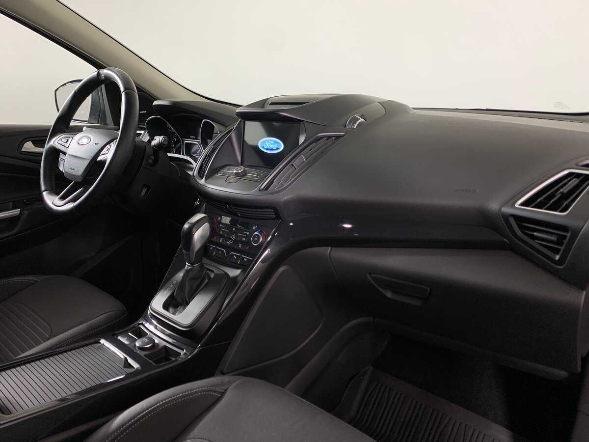 Б/У Форд Куга 2017 года. Фото: #13