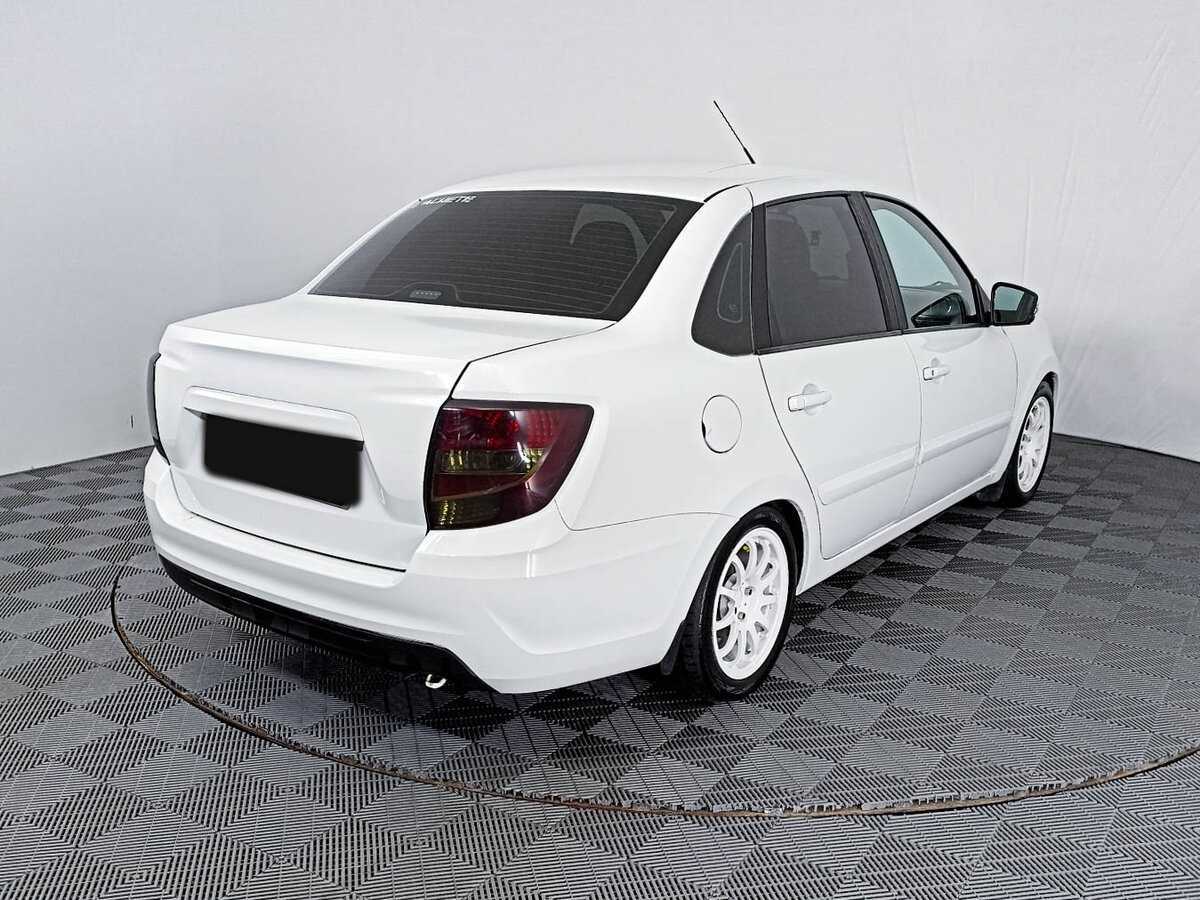 Б/У Лада (ВАЗ) Гранта 2020 года. Фото: #4