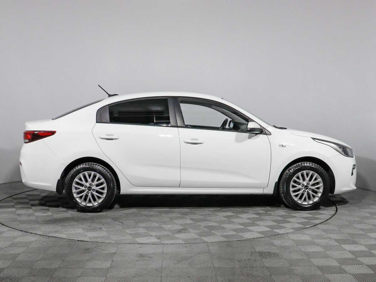 Б/У Киа Рио 2018 года. Фото: #3