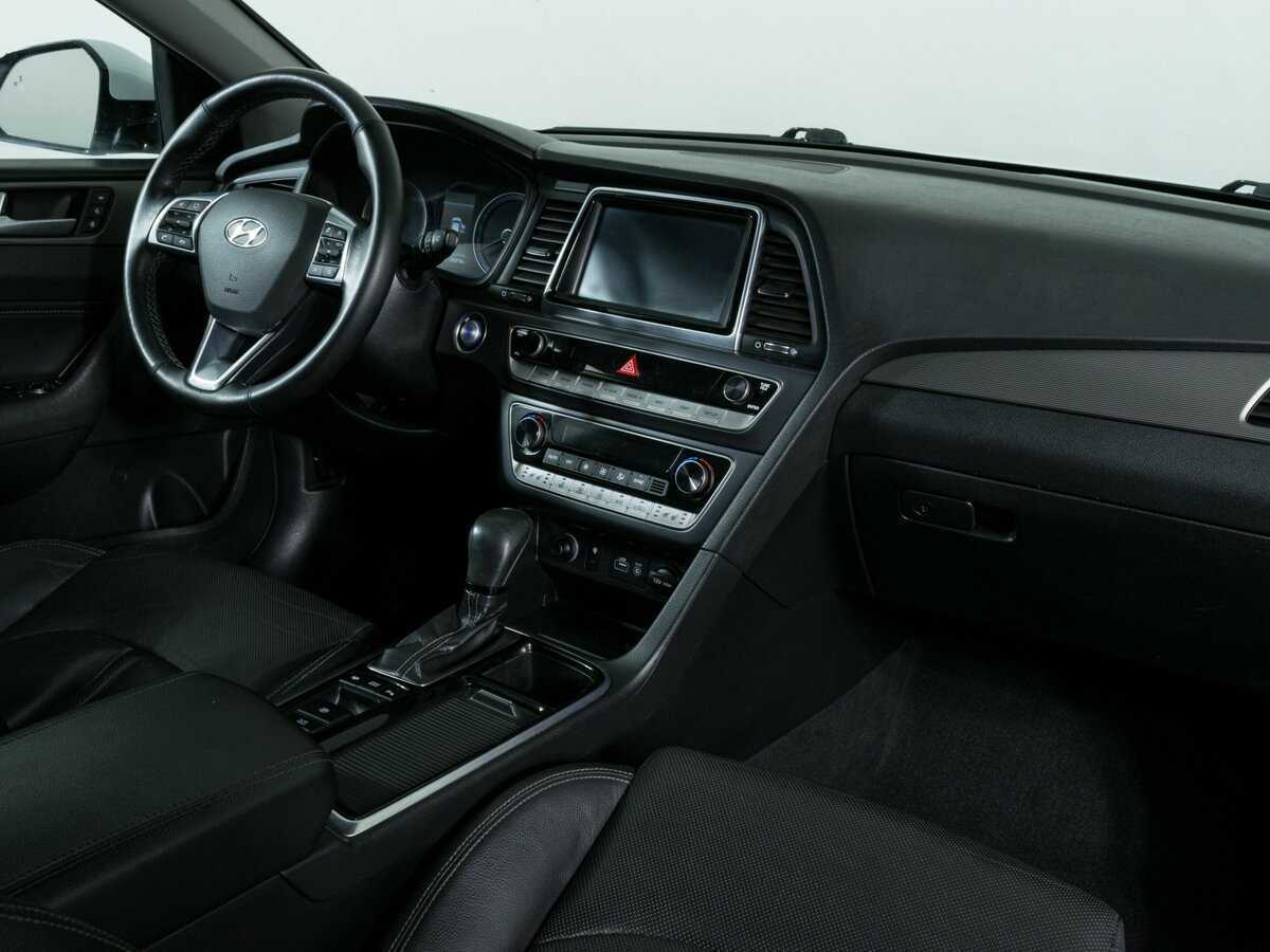 Б/У Хендай Соната 2018 года. Фото: #4