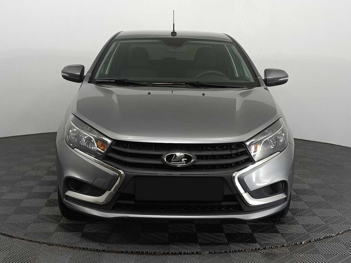 Б/У Лада (ВАЗ) Веста 2018 года. Фото: #1