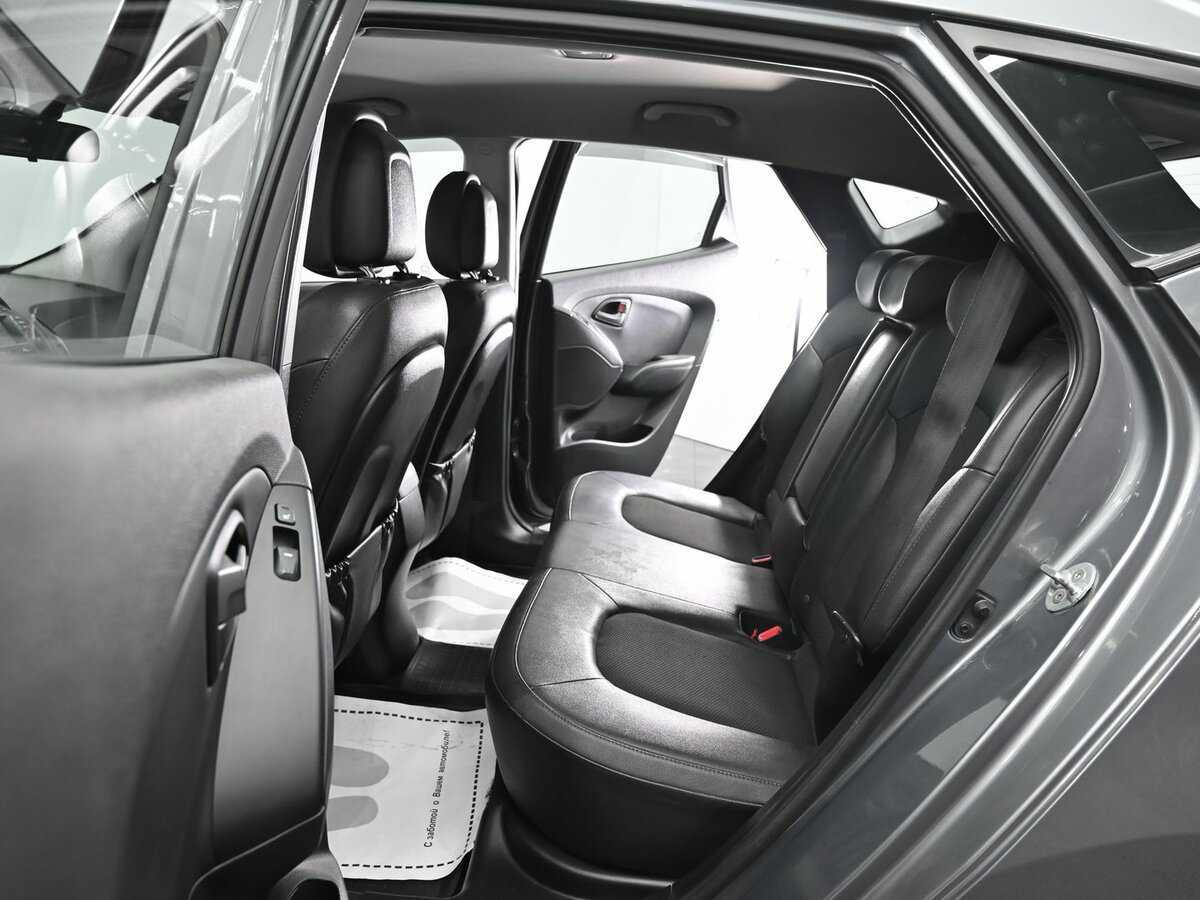 Б/У Хендай ай-икс35 2014 года. Фото: #14