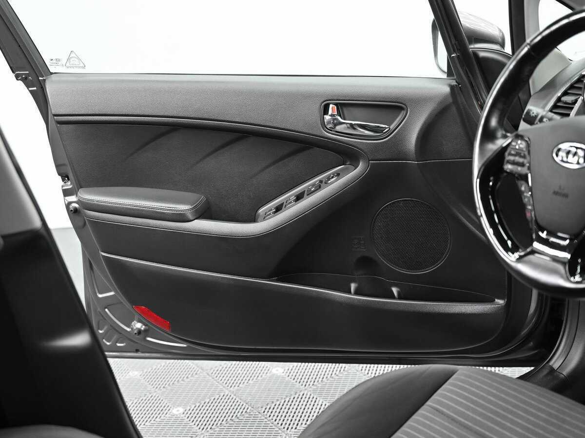 Б/У Киа Церато 2018 года. Фото: #5