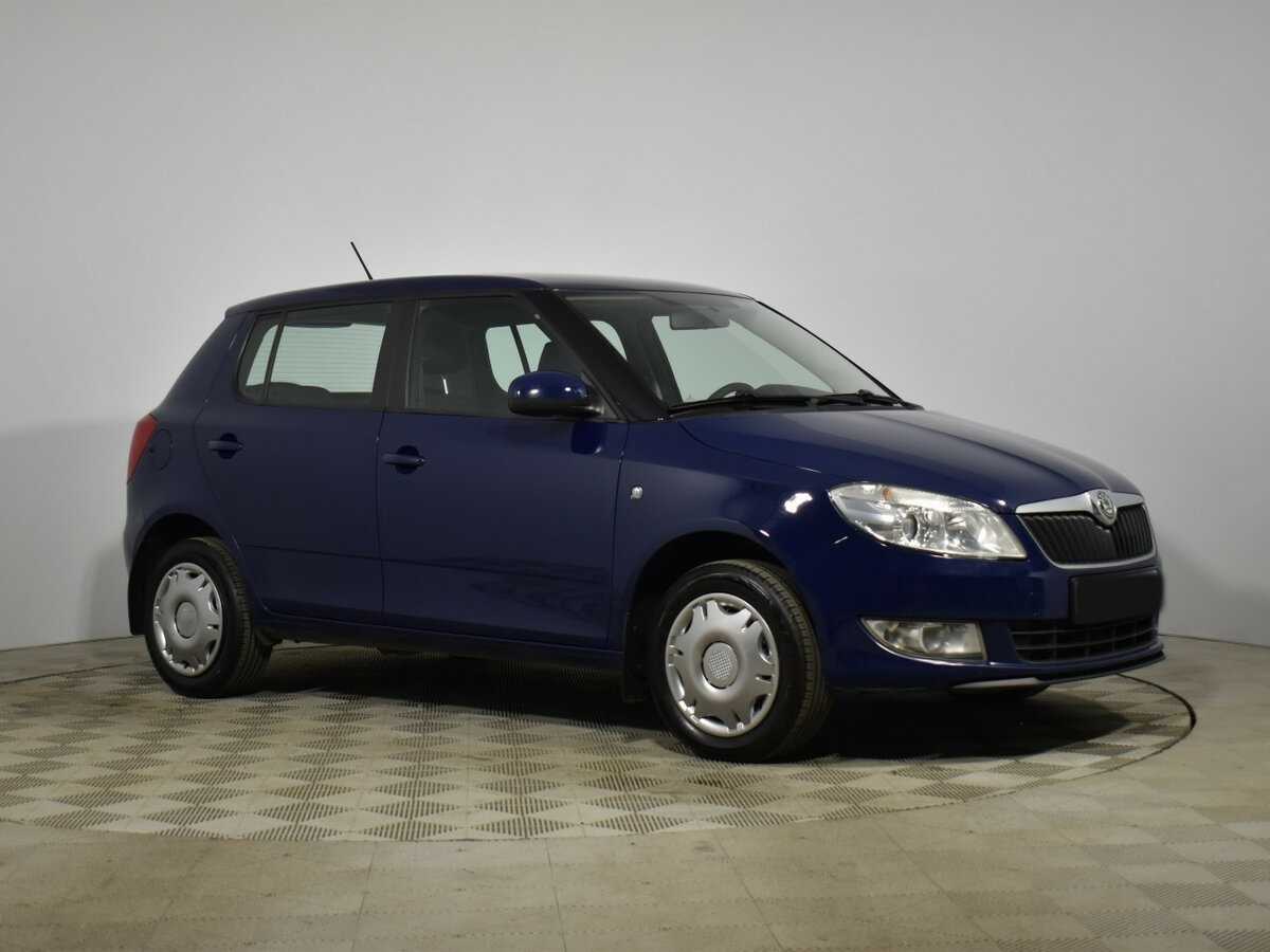 Б/У Шкода Фабия 2012 года. Фото: #2