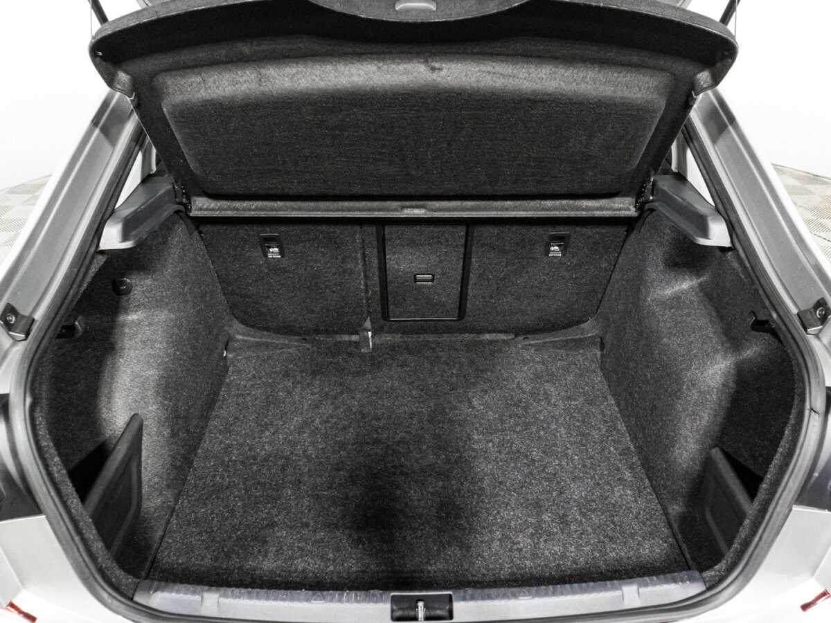 Б/У Фольксваген Поло 2021 года. Фото: #14