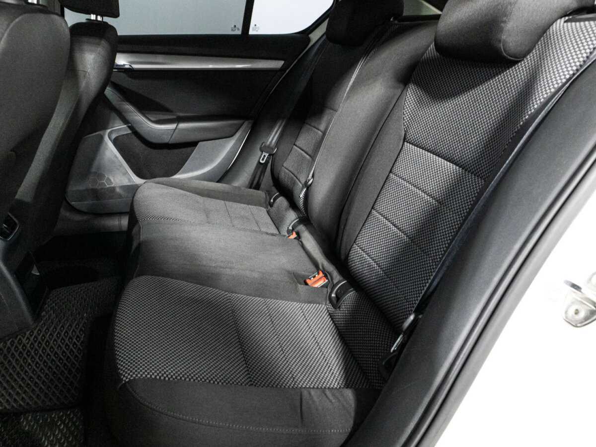 Б/У Шкода Октавия 2014 года. Фото: #9