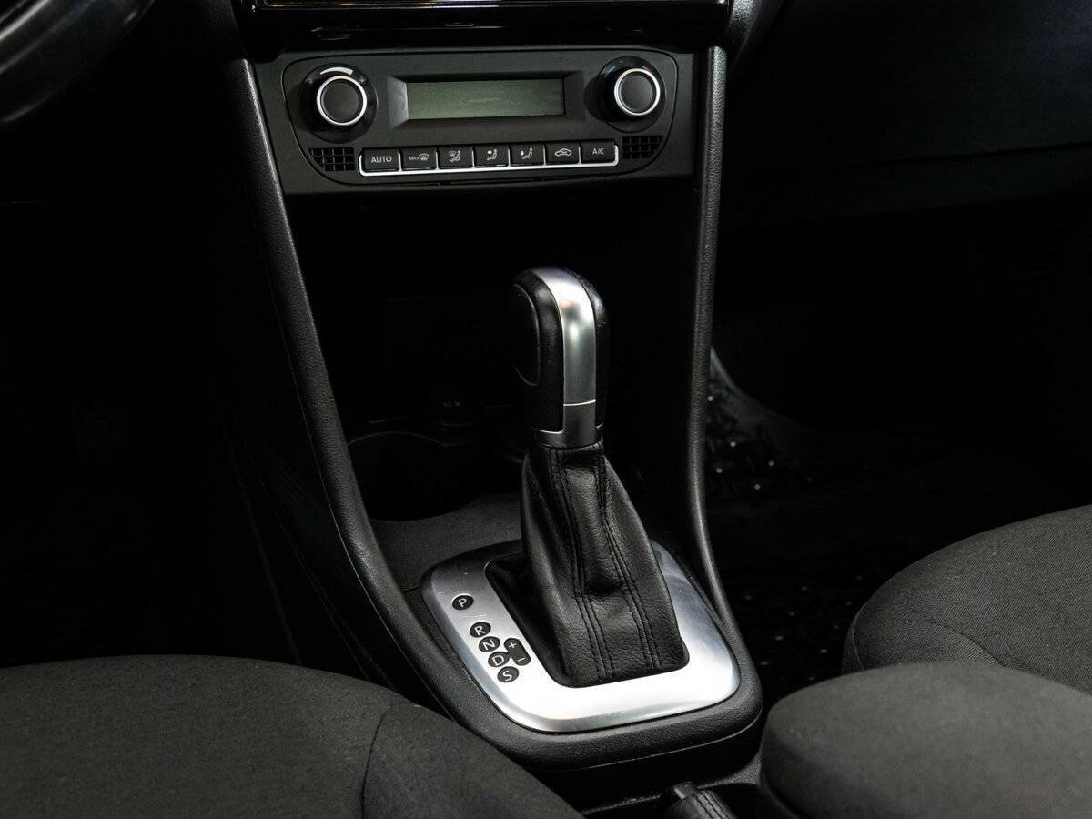 Б/У Фольксваген Поло 2017 года. Фото: #9