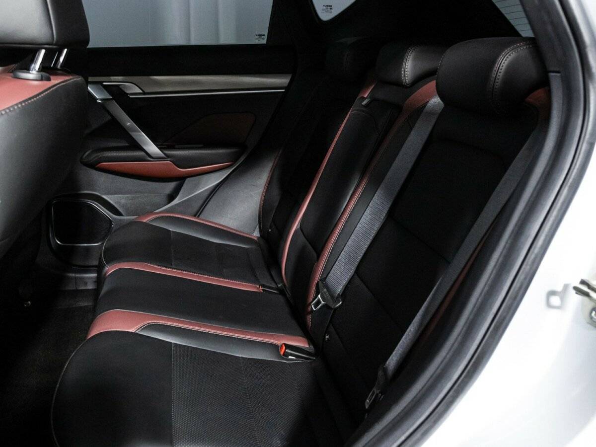 Б/У Джили Кулрэй 2021 года. Фото: #9