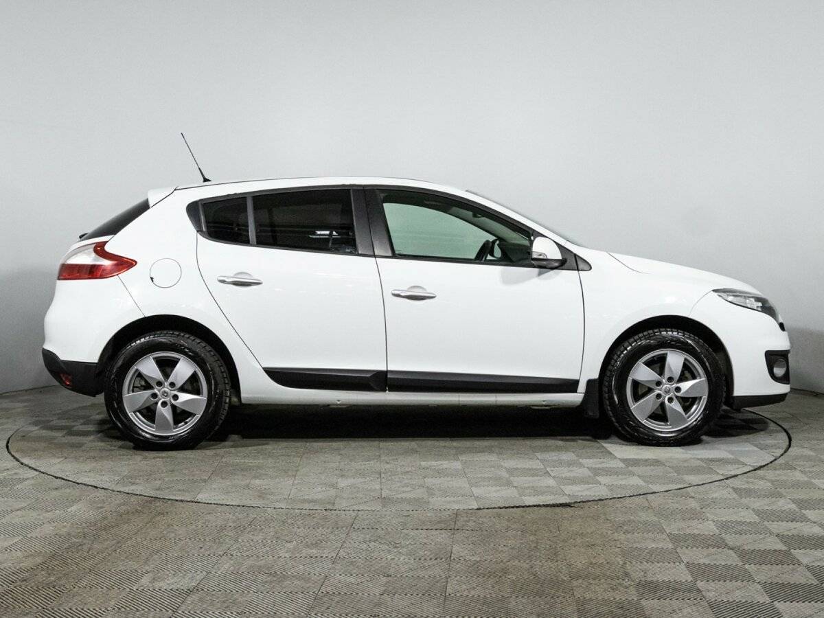 Б/У Рено Меган 2013 года. Фото: #3