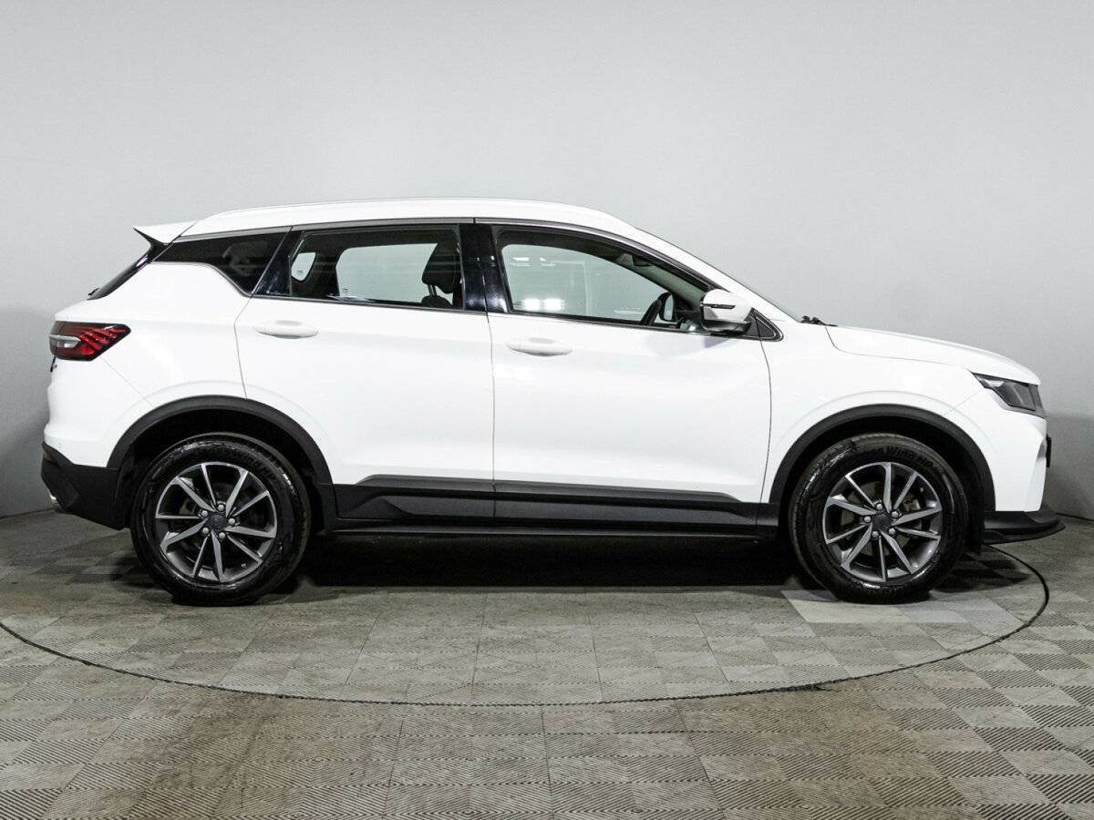 Б/У Джили Кулрэй 2022 года. Фото: #3