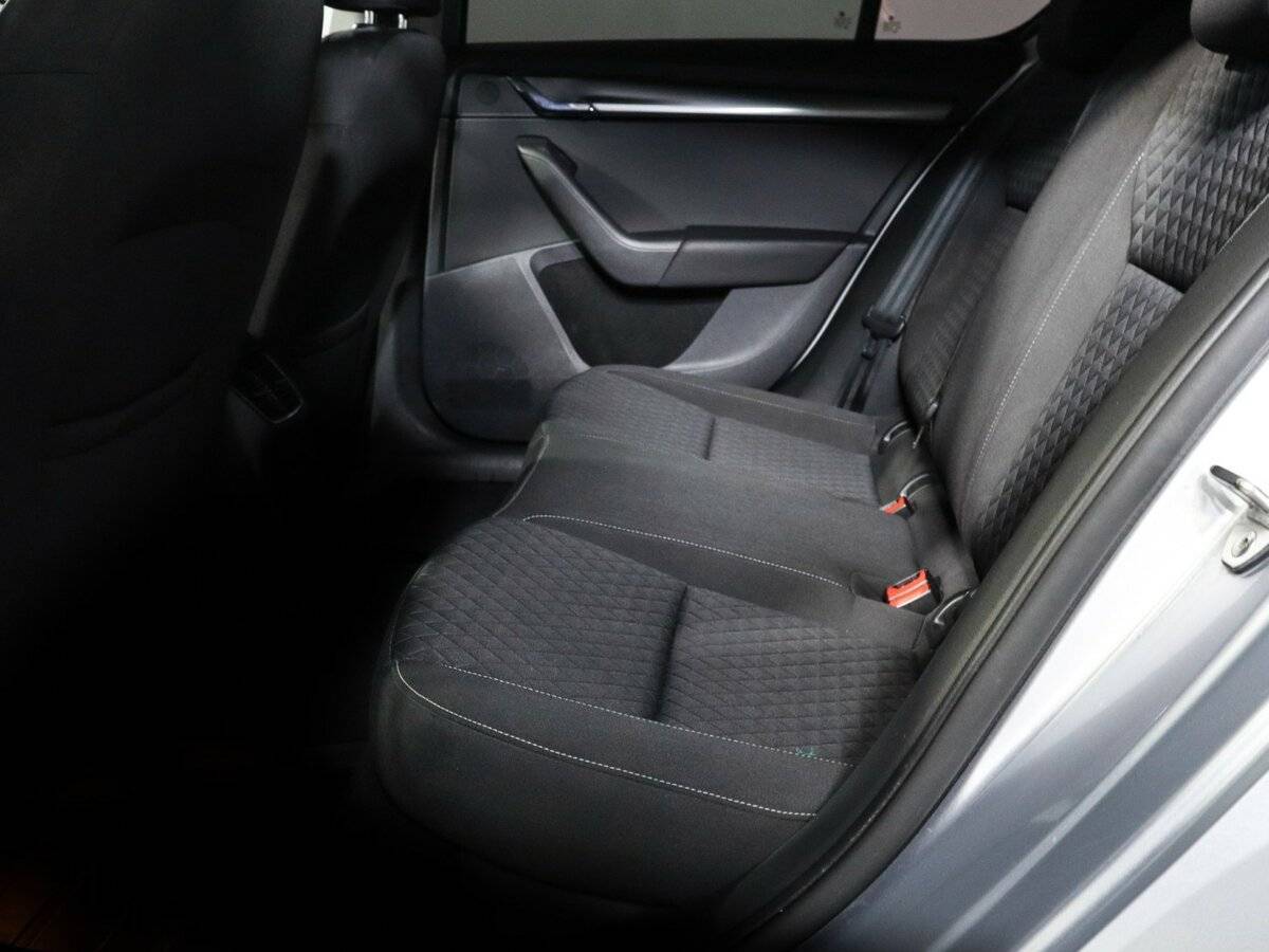 Б/У Шкода Октавия 2017 года. Фото: #6