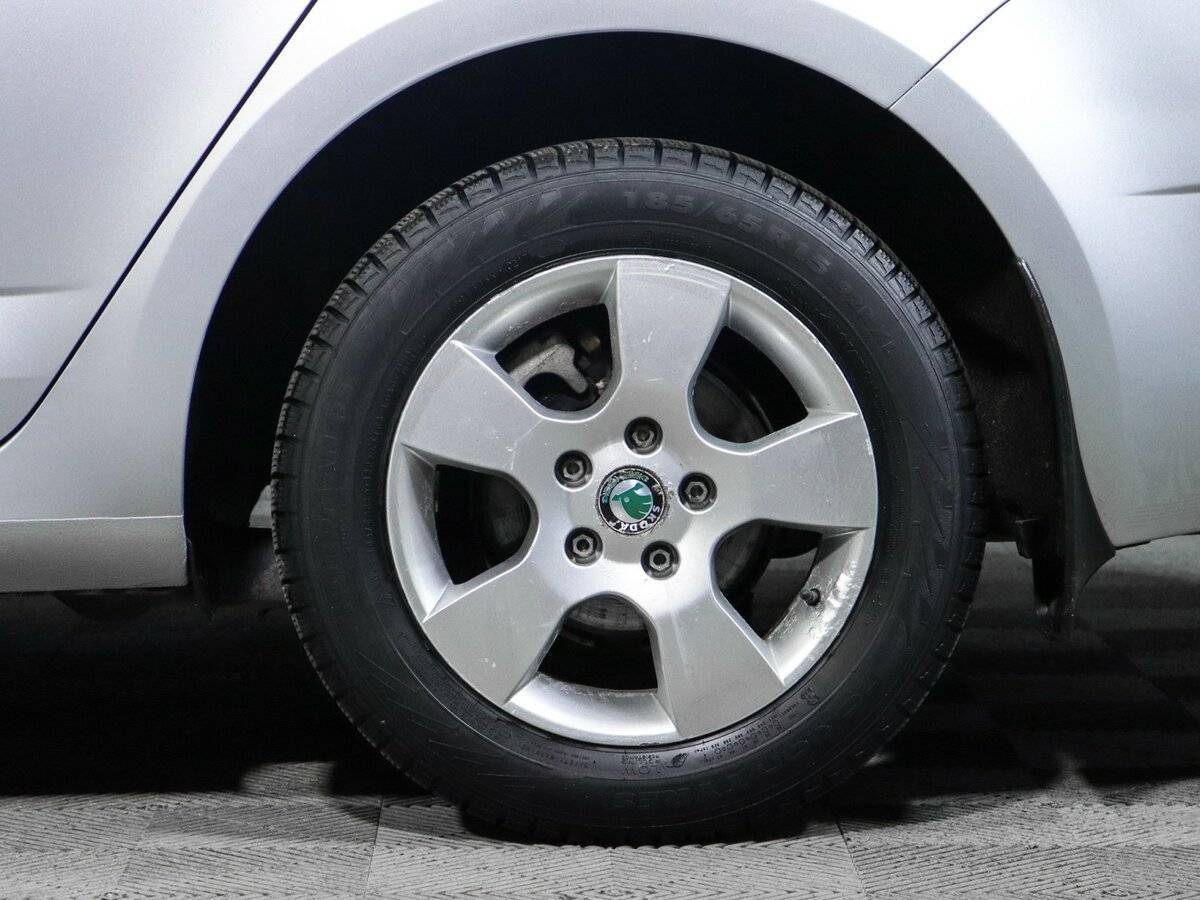 Б/У Шкода Октавия 2017 года. Фото: #11