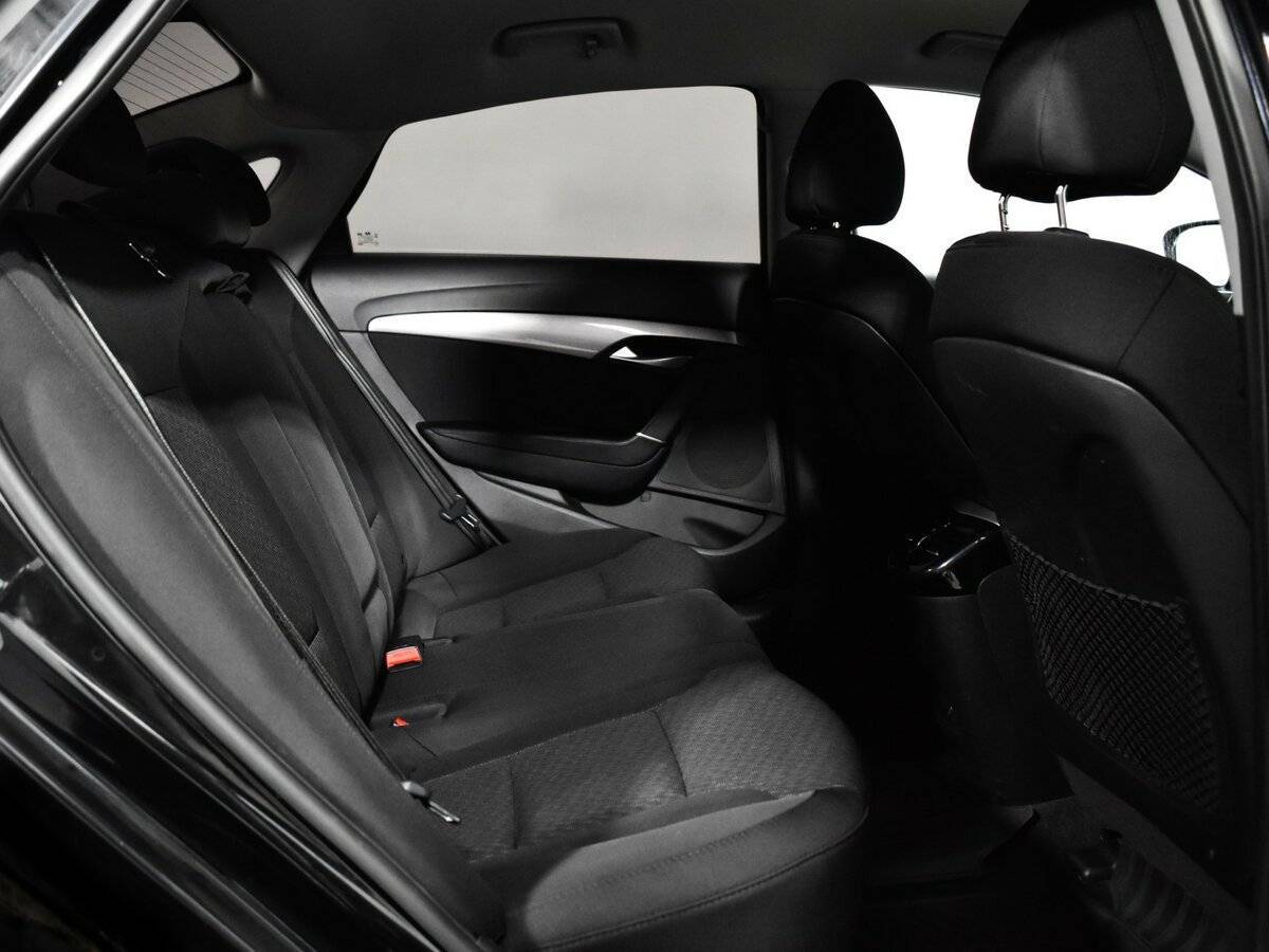 Б/У Хендай ай40 2014 года. Фото: #9