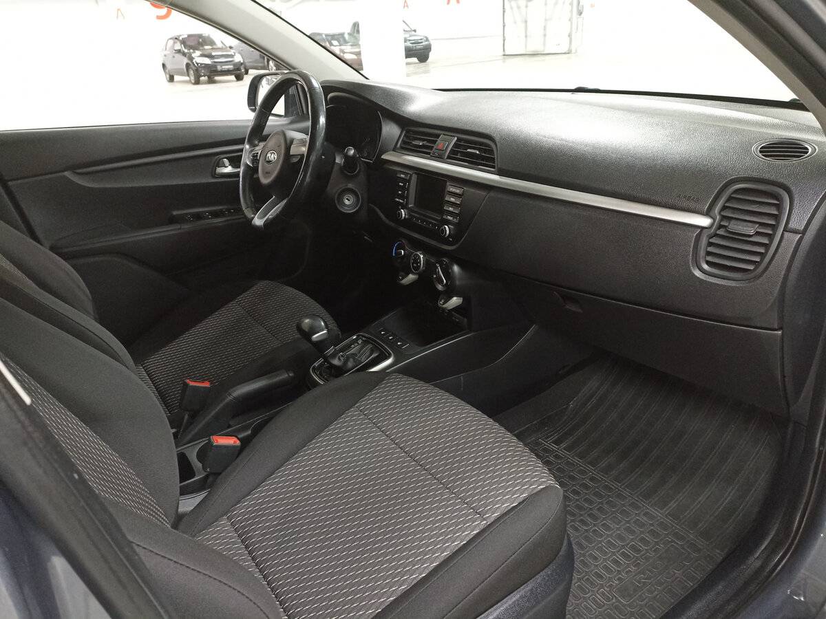 Б/У Киа Рио 2018 года. Фото: #10