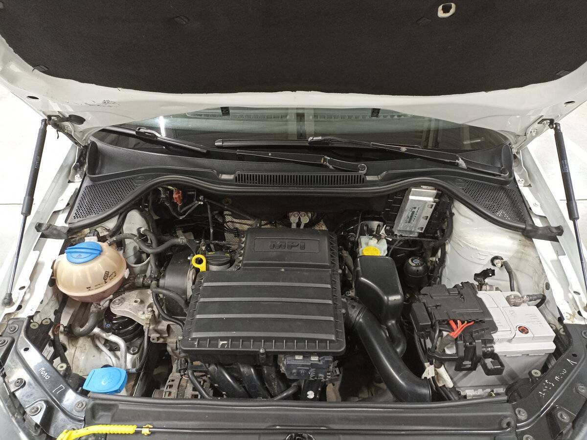 Б/У Фольксваген Поло 2016 года. Фото: #8