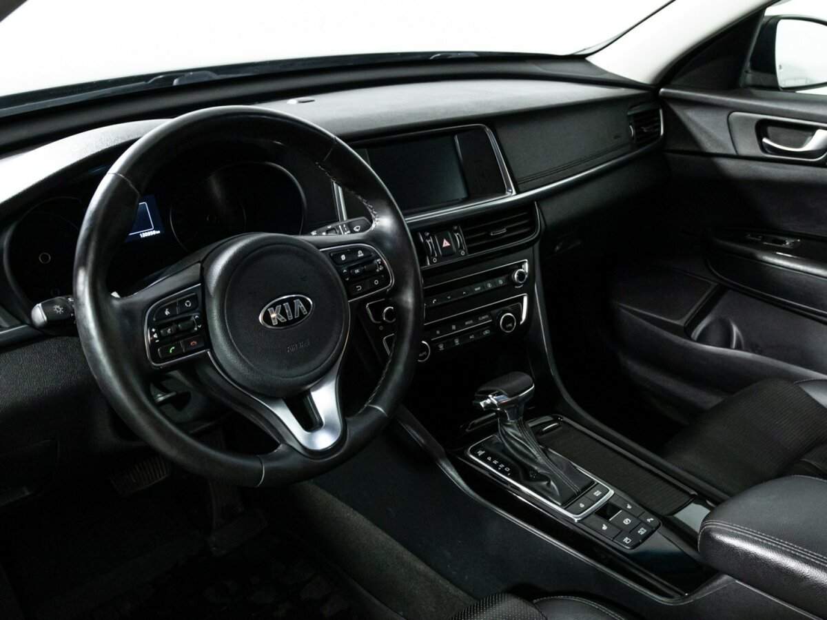 Б/У Киа Оптима 2017 года. Фото: #10