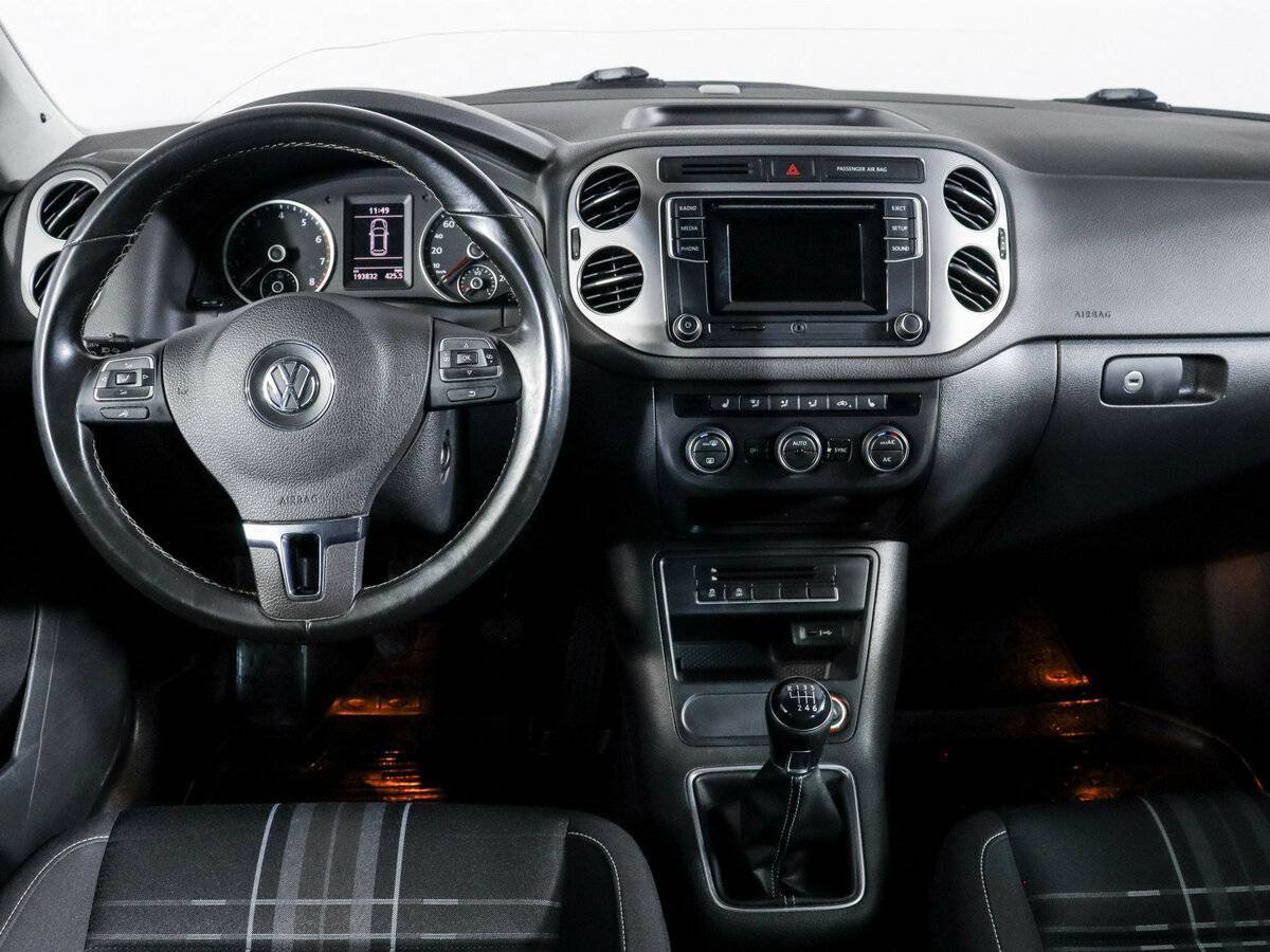 Б/У Фольксваген Тигуан 2016 года. Фото: #8