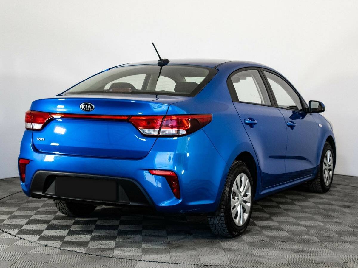 Б/У Киа Рио 2017 года. Фото: #3