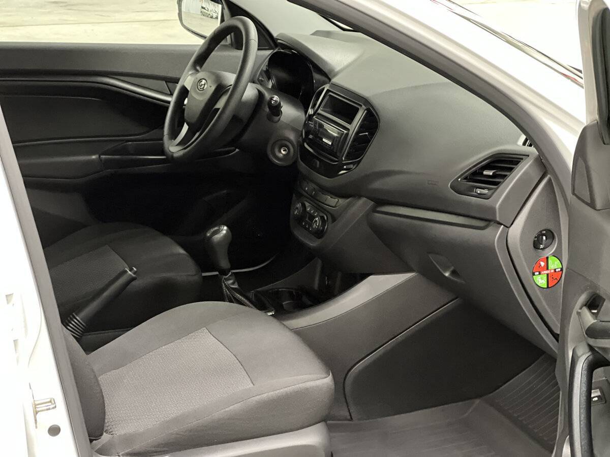 Б/У Лада (ВАЗ) Веста 2018 года. Фото: #10