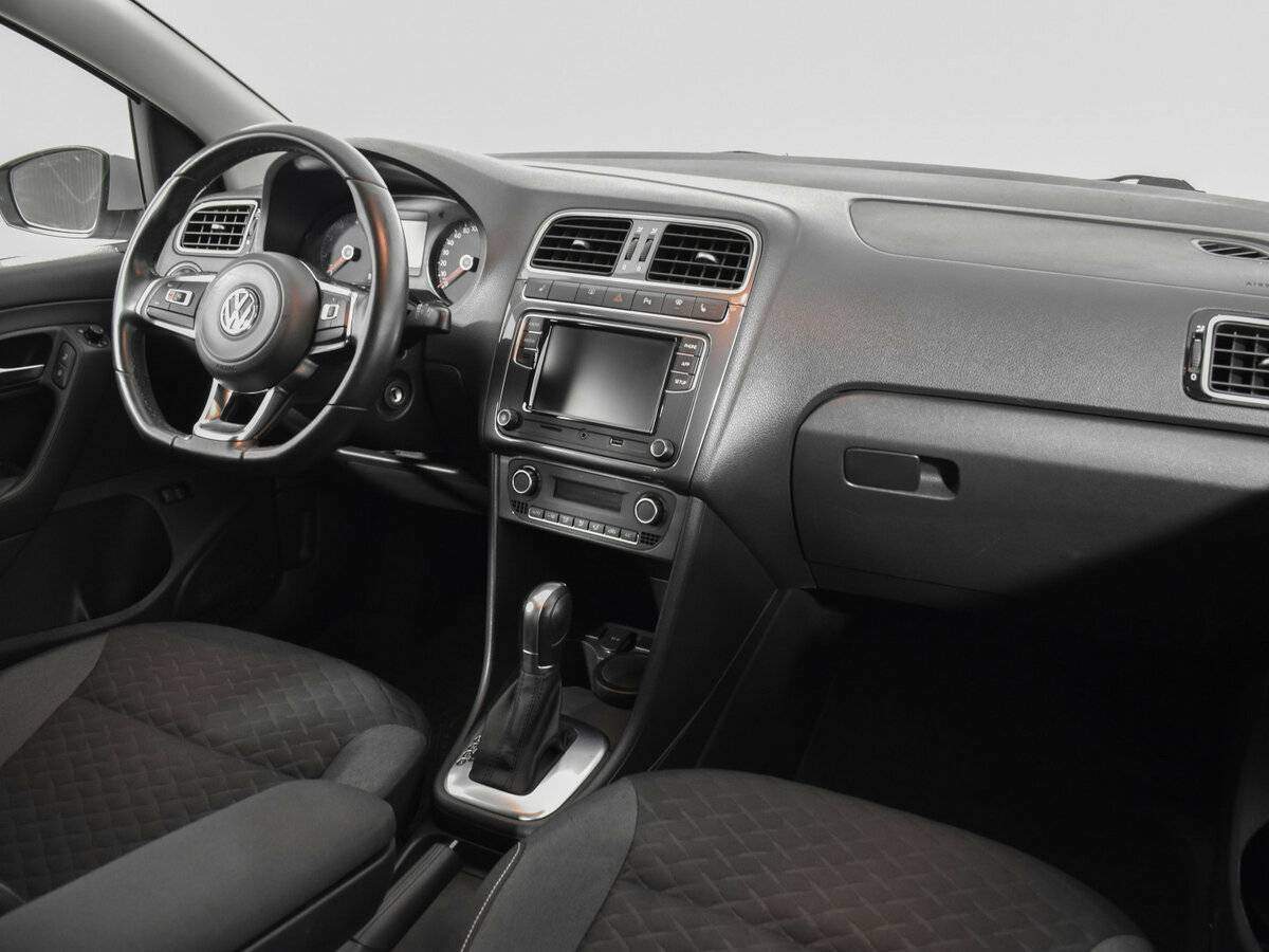 Б/У Фольксваген Поло 2018 года. Фото: #8