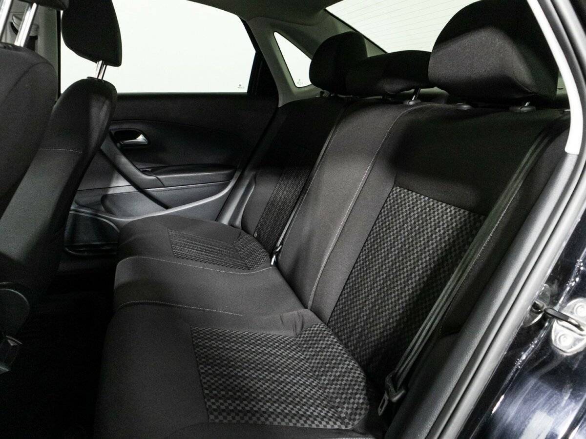 Б/У Фольксваген Поло 2017 года. Фото: #9