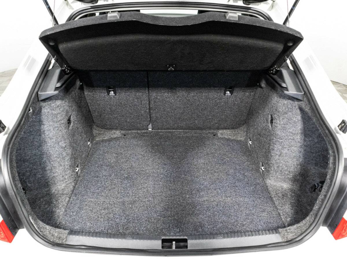 Б/У Шкода Октавия 2016 года. Фото: #14