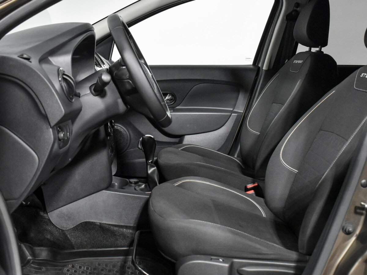 Б/У Рено Сандеро 2019 года. Фото: #20