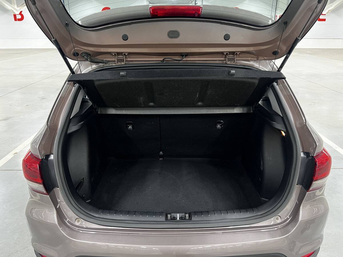 Б/У Киа Рио 2019 года. Фото: #9