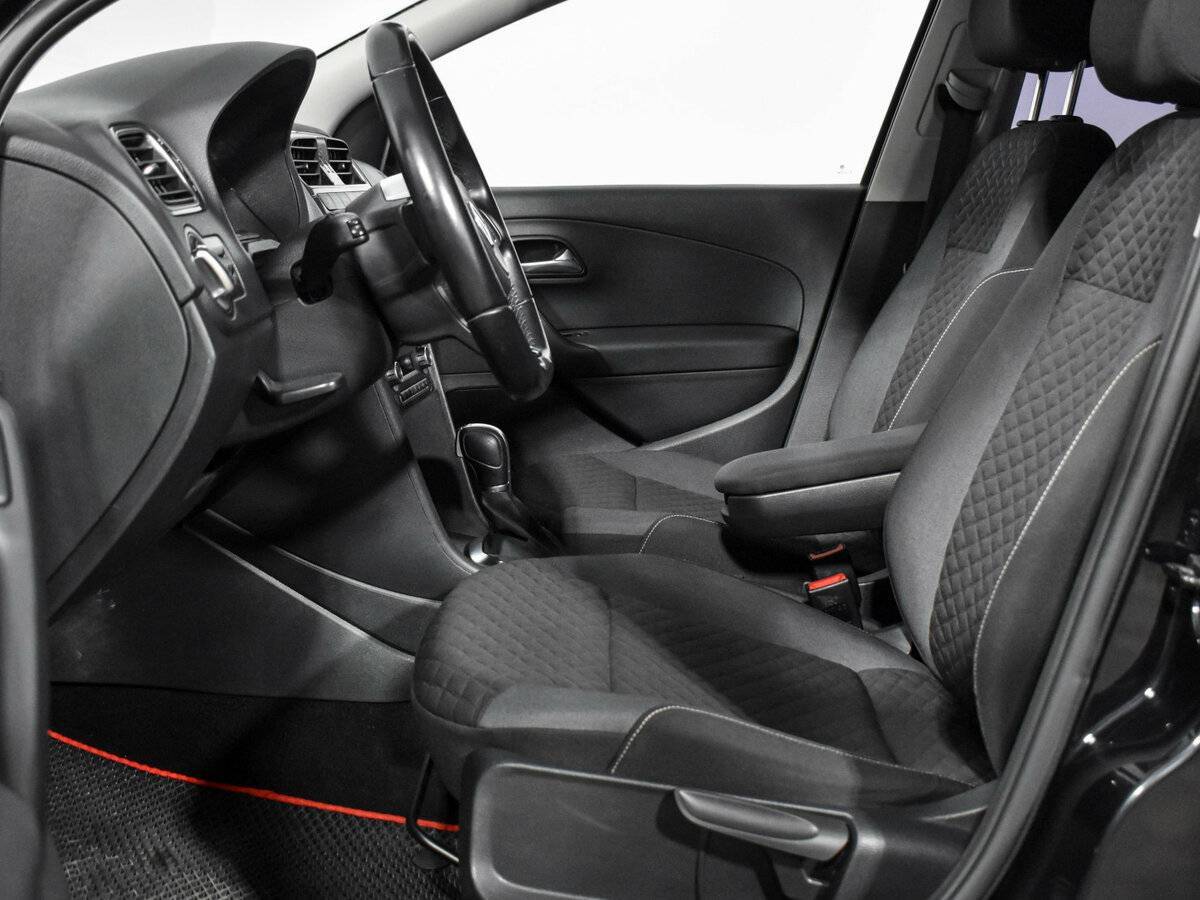 Б/У Фольксваген Поло 2018 года. Фото: #9