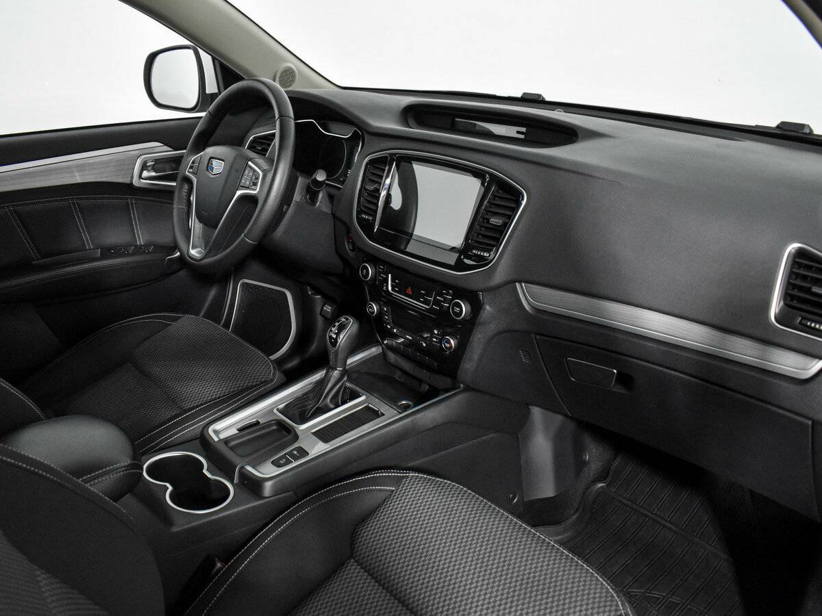 Б/У Джили Эмгранд Икс7 2018 года. Фото: #10