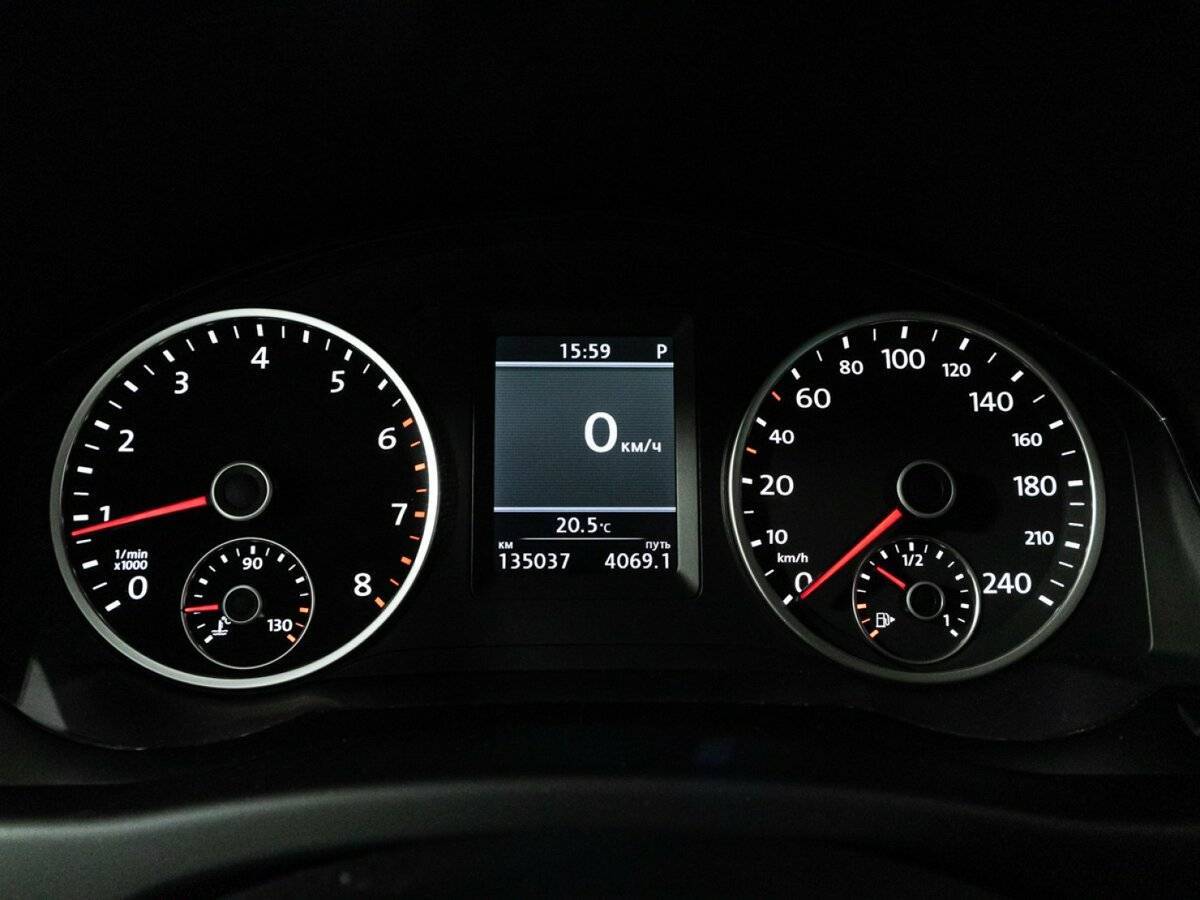 Б/У Фольксваген Тигуан 2012 года. Фото: #11