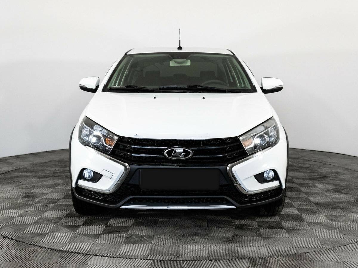 Б/У Лада (ВАЗ) Веста 2018 года. Фото: #1