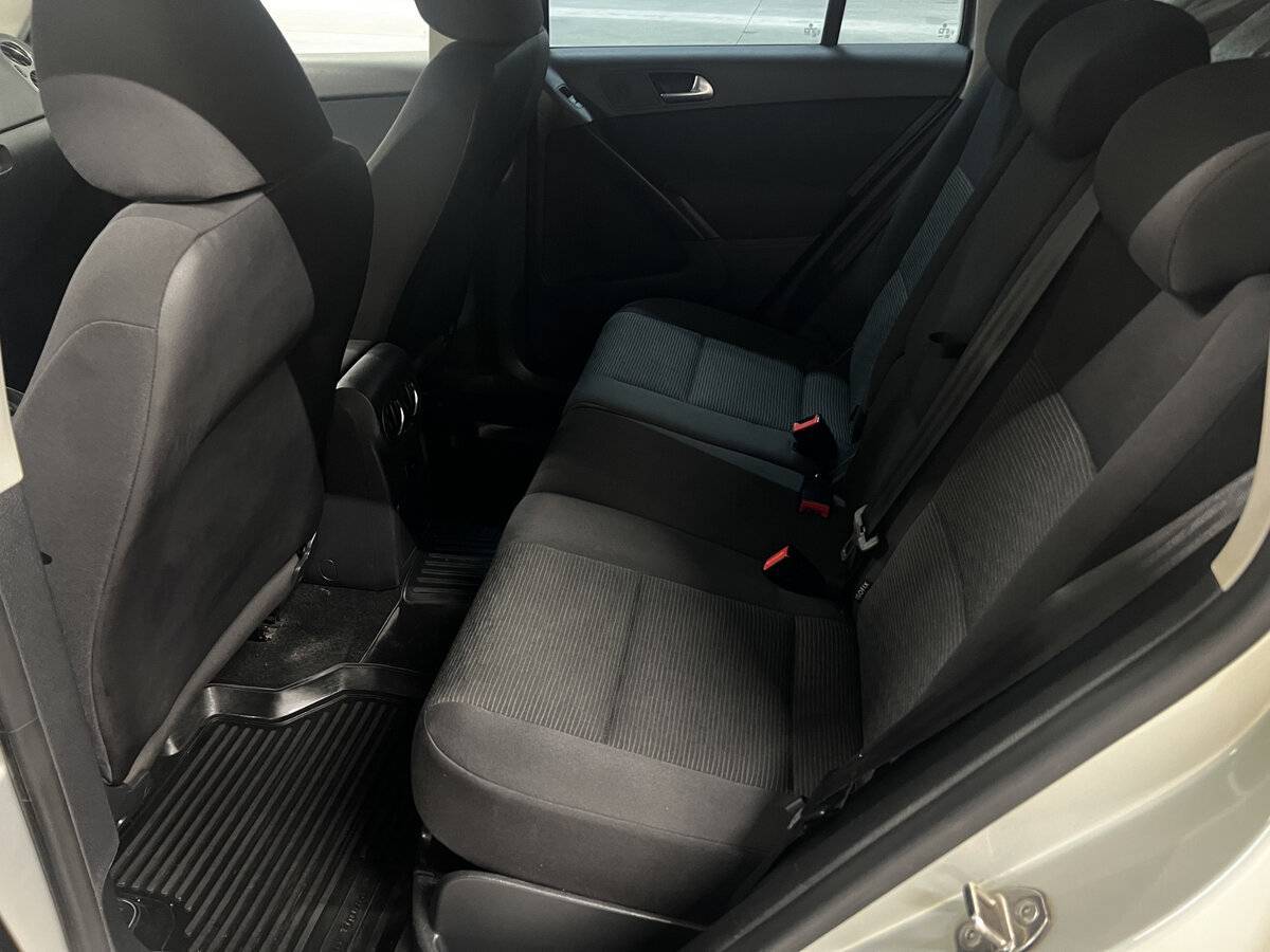 Б/У Фольксваген Тигуан 2012 года. Фото: #11