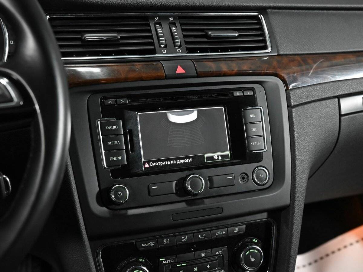 Б/У Шкода Суперб 2013 года. Фото: #9