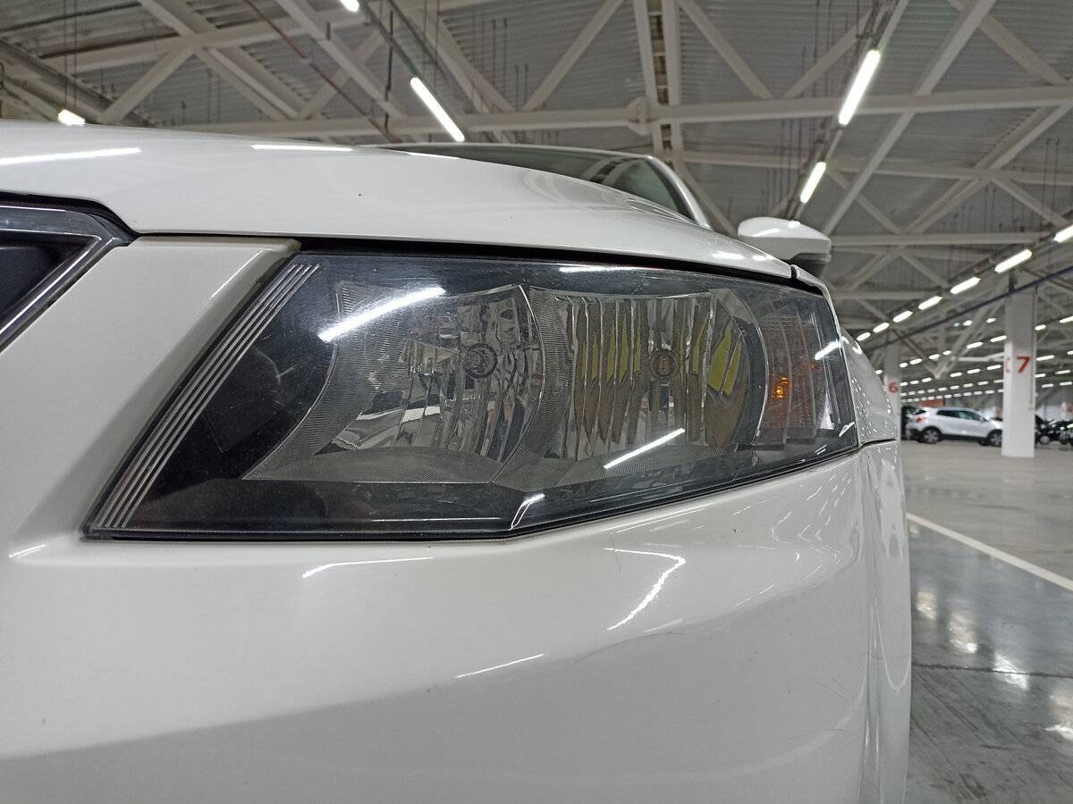 Б/У Шкода Октавия 2013 года. Фото: #16