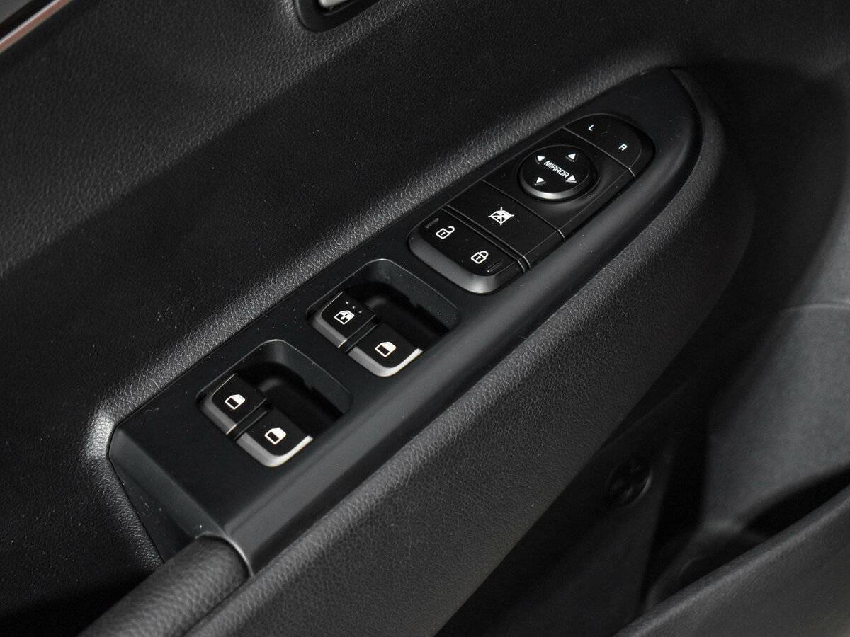 Б/У Киа Рио 2018 года. Фото: #9