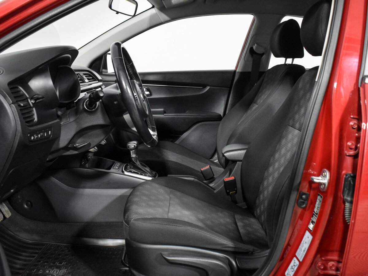 Б/У Киа Рио 2018 года. Фото: #12