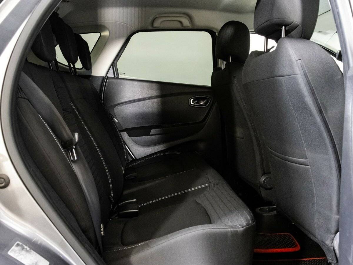 Б/У Рено Каптюр 2017 года. Фото: #13