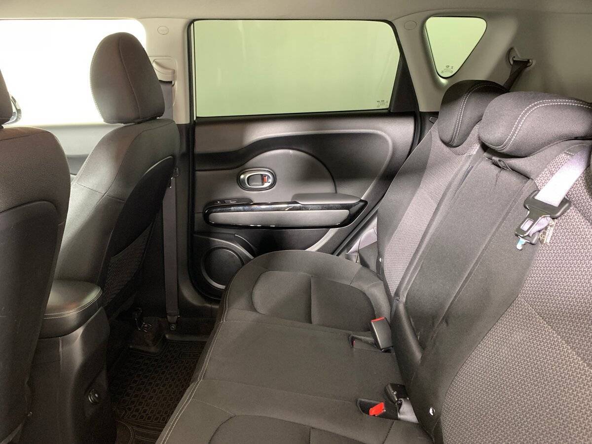 Б/У Киа Соул 2018 года. Фото: #17