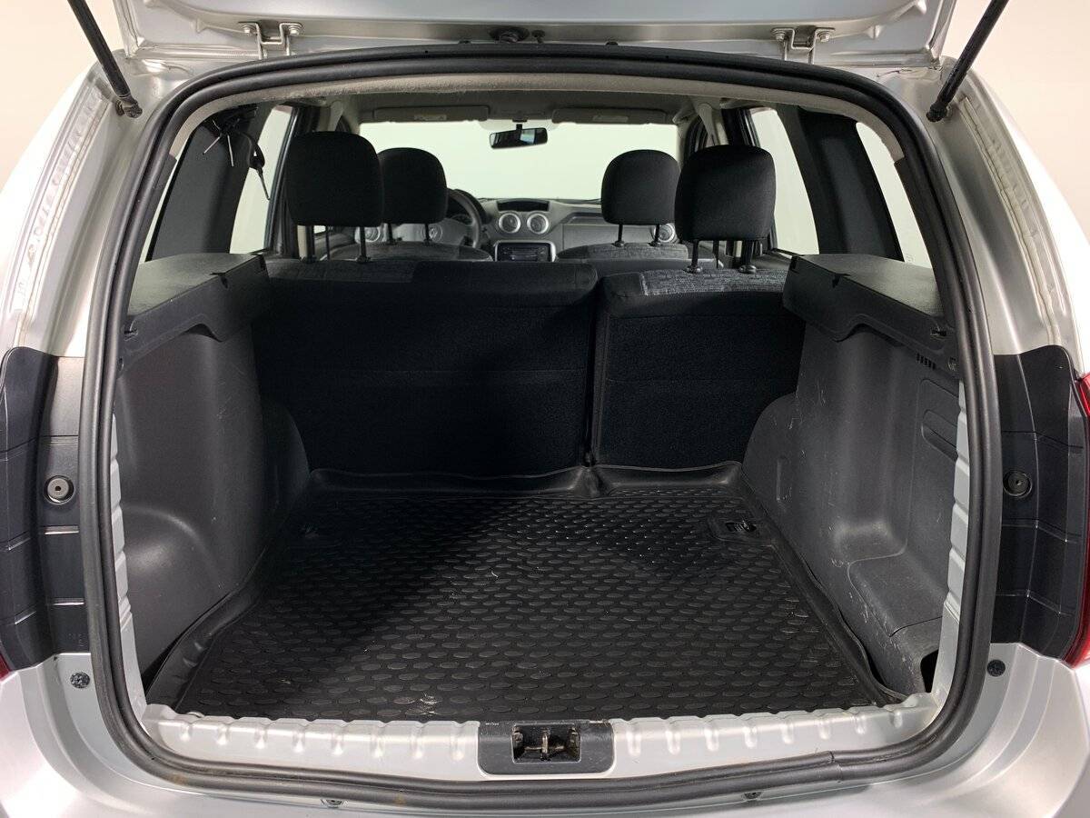 Б/У Рено Дастер 2013 года. Фото: #17