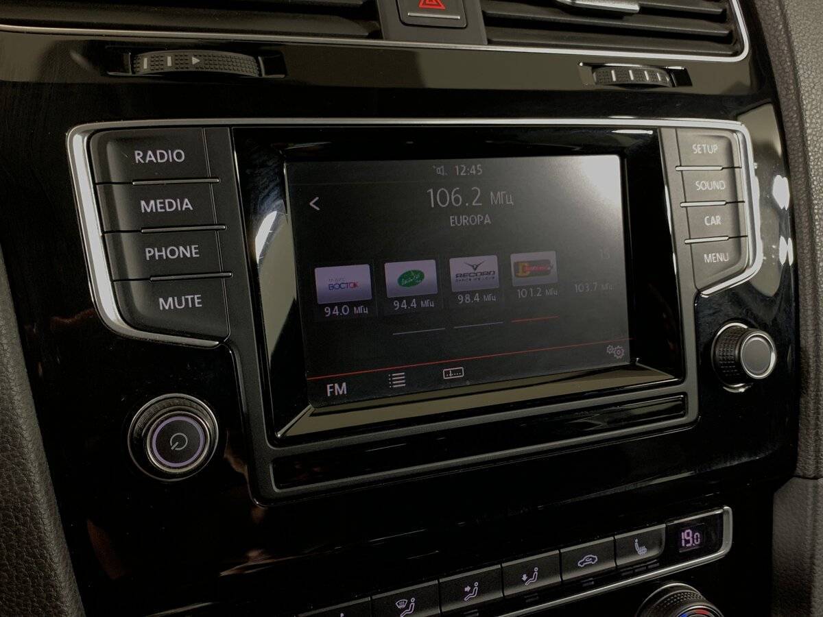 Б/У Фольксваген Гольф 2013 года. Фото: #14