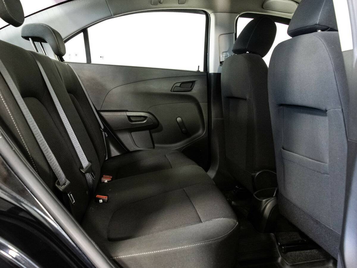 Б/У Шевроле Авео 2014 года. Фото: #14