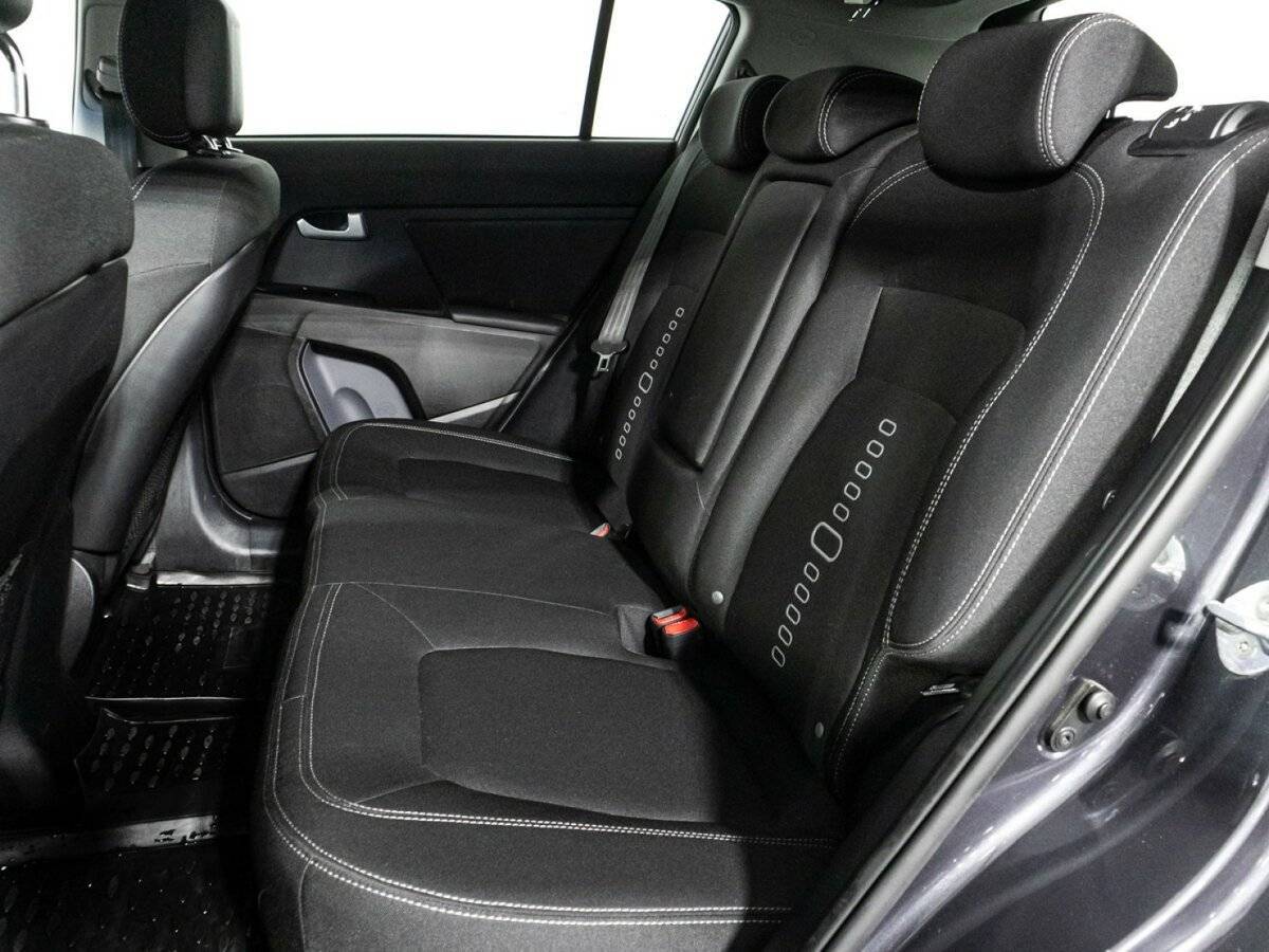 Б/У Киа Спортейдж 2015 года. Фото: #9