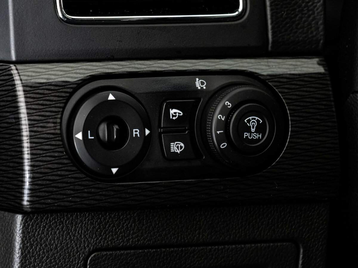 Б/У Шевроле Каптива 2015 года. Фото: #13