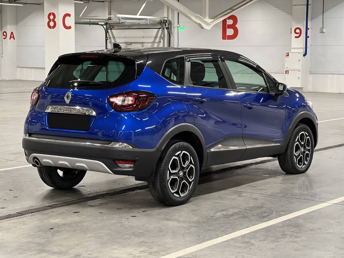 Б/У Рено Каптюр 2021 года. Фото: #4