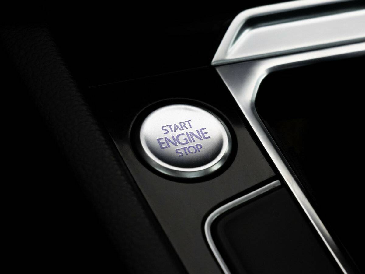 Б/У Фольксваген Пассат 2016 года. Фото: #22