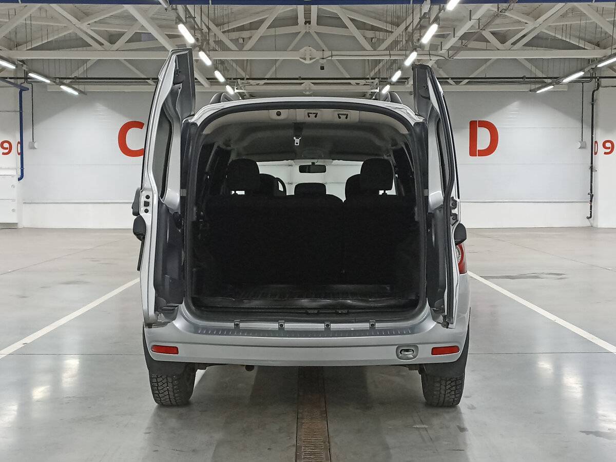 Б/У Лада (ВАЗ) Ларгус 2019 года. Фото: #9