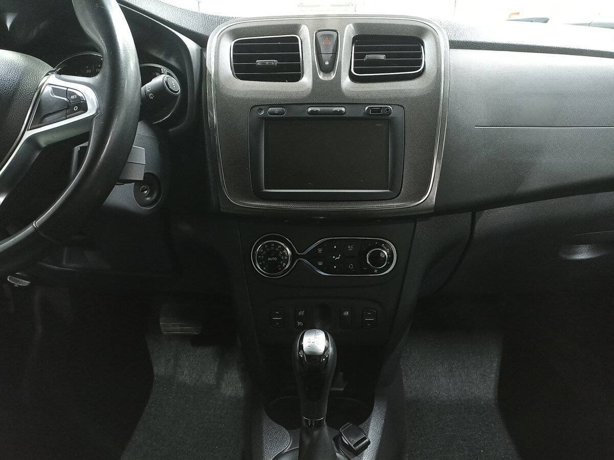 Б/У Рено Сандеро 2018 года. Фото: #14