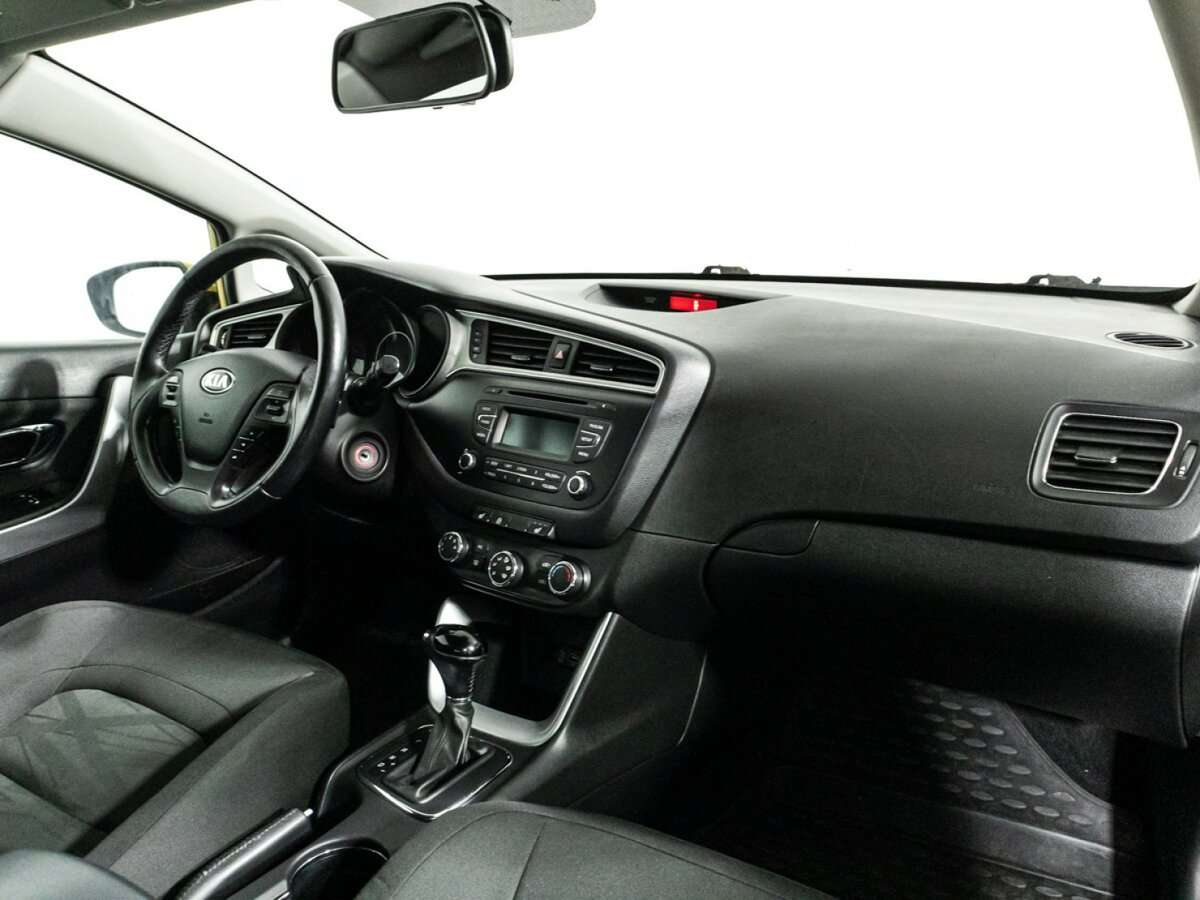 Б/У Киа Сид 2016 года. Фото: #8
