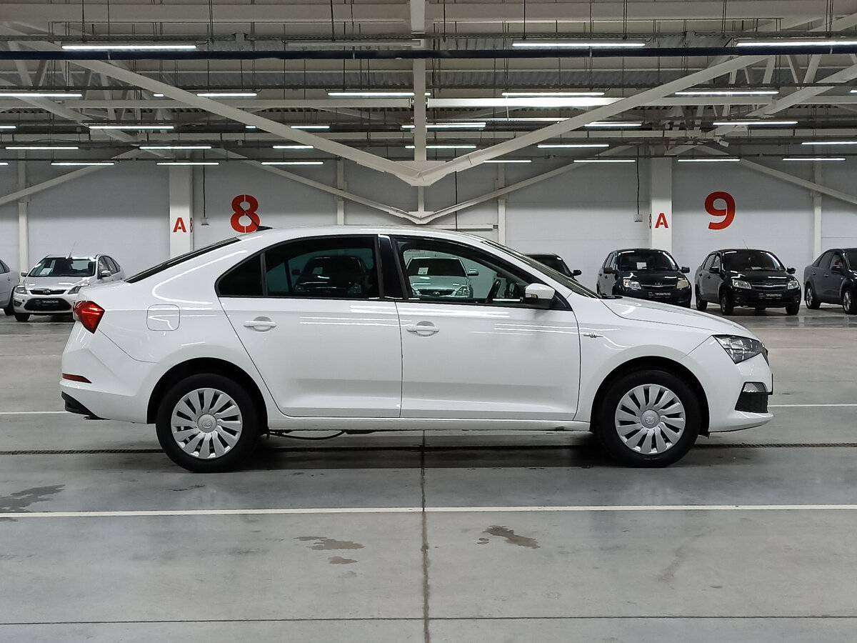 Б/У Шкода Рапид 2021 года. Фото: #3